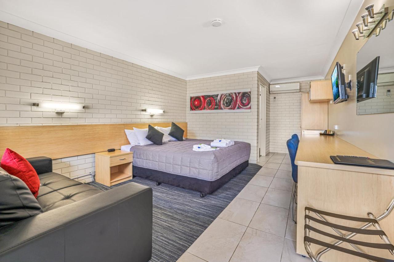 Stagecoach Inn Motel 탬워스 외부 사진
